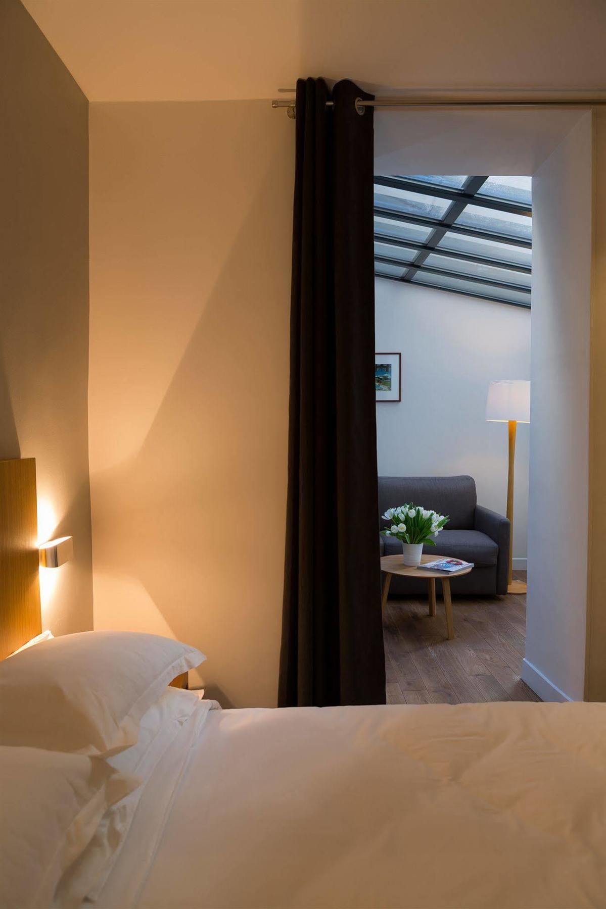 Hotel Mirabeau Eiffel Paris Exterior photo